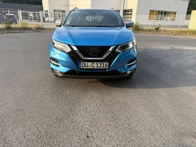 Gebraucht Nissan Qashqai Tekna 163 PS (119 kW) 2017 Blau SUV
