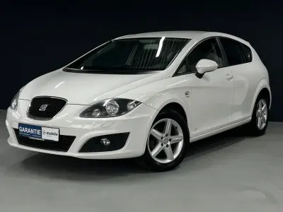 Gebraucht Seat Leon 105 PS (77 kW) 2012 Weiß Limousine