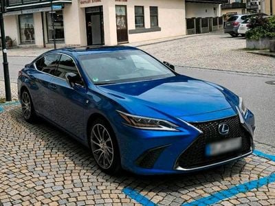 Gebraucht Lexus ES300H Sport Line 218 PS (160 kW) 2018 Blau Limousine
