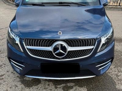 Gebraucht Mercedes V300 AMG line 237 PS (174 kW) 2023 Blau Van / Kleinbus