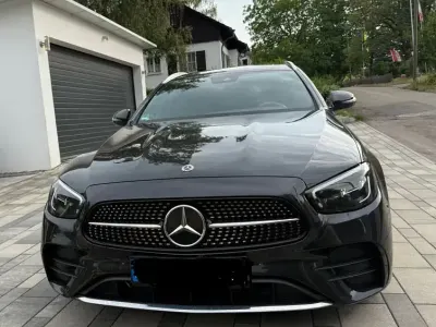 Gebraucht Mercedes E220 AMG line 200 PS (147 kW) 2023 Kombi
