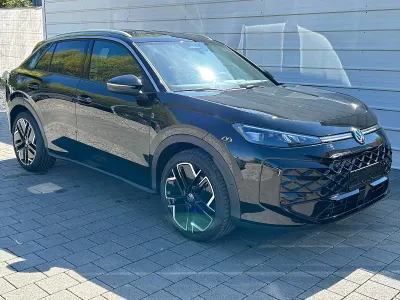 Neu VW T-Roc R-line 150 PS (110 kW) 2026 Grau SUV