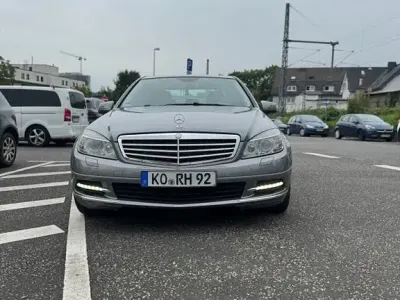 Gebraucht Mercedes C250 Classic 204 PS (150 kW) 2010 Grau Limousine