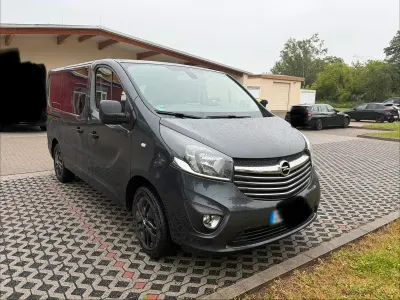 Gebraucht Opel Vivaro 145 PS (106 kW) 2018 Grau Van / Kleinbus