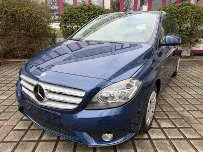 Gebraucht Mercedes B180 122 PS (89 kW) 2012 Kleinwagen