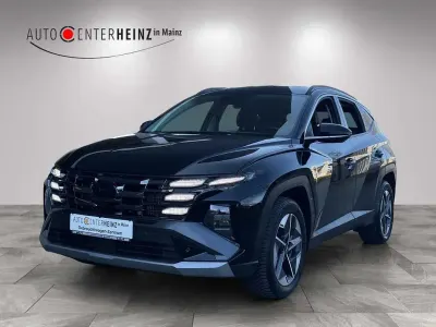 Gebraucht Hyundai Tucson Trend 160 PS (117 kW) 2025 Abyss black / met SUV