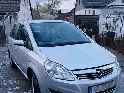 Second-hand Opel Zafira 2008 Argintiu Monovolum