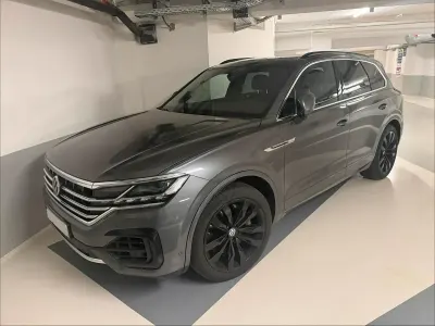 Gebraucht VW Touareg R-line 421 PS (309 kW) 2019 Grau SUV