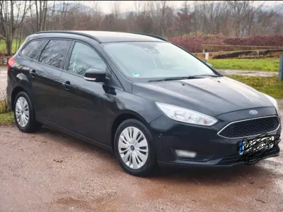Gebraucht Ford Focus 120 PS (88 kW) 2017 Schwarz Kombi