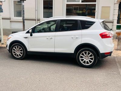 Gebraucht Ford Kuga 140 PS (102 kW) 2011 Weiß SUV