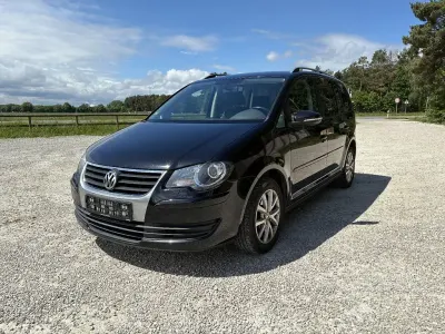 Gebraucht VW Touran Freestyle 140 PS (102 kW) 2010 Schwarz Van / Kleinbus