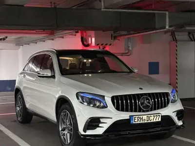 Gebraucht Mercedes GLC220 AMG line 170 PS (125 kW) 2017 Weiß SUV