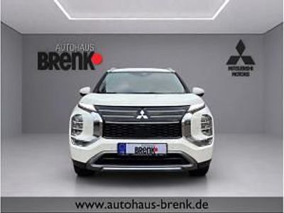 Neu Mitsubishi Outlander P-HEV Intro Edition 136 PS (100 kW) 2025 Weiß SUV