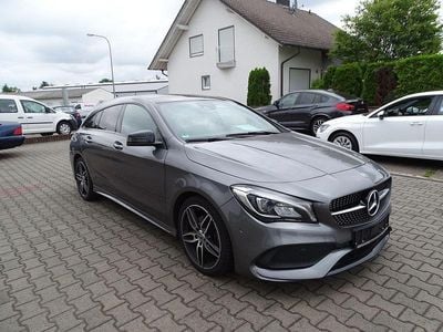 Grau Gebraucht 2020 Mercedes CLA200 Shooting Brake AMG line Kombi | 17.990 € (Guter Preis)