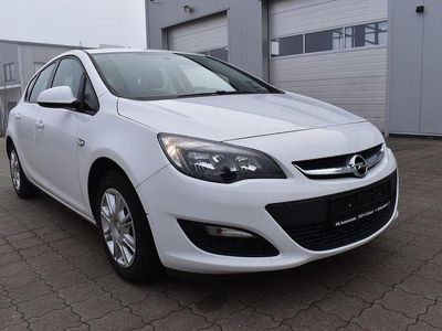 Usata Opel Astra Selection 116 CV (85 kW) 2015 Bianco Berlina