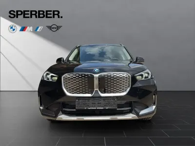 Neu BMW iX1 xLine 230 kW (313 PS) 2026 Schwarz SUV