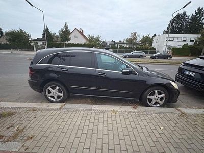 Mercedes R320
