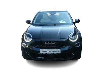 Neu Fiat 600 Icon 145 PS (106 kW) 2026 Schwarz SUV