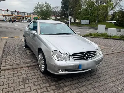 Gebraucht Mercedes CLK240 170 PS (125 kW) 2004 Silber Coupé