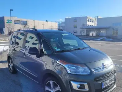 Gebraucht Citroën C3 Picasso PureTech 110 PS (80 kW) 2017 Grau Van / Kleinbus