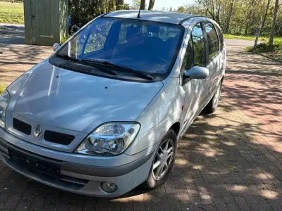 Gebraucht Renault Mégane GrandTour 120 PS (88 kW) 2003 Silber Kombi