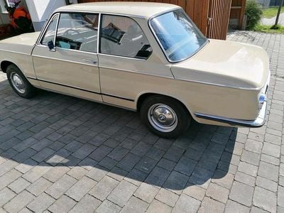 Gebraucht BMW 1602 84 PS (61 kW) 1971 Beige Limousine