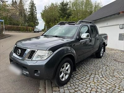 Usata Nissan Navara 190 CV (139 kW) 2011 Grigio Pick-up