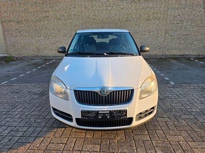 Gebraucht Skoda Fabia Classic 60 PS (44 kW) 2009 Weiß Kleinwagen