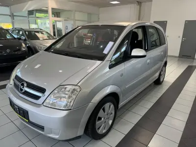 Gebraucht Opel Meriva Basis 101 PS (74 kW) 2005 Silber Van / Kleinbus