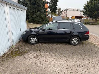 Gebraucht VW Golf VI 105 PS (77 kW) 2010 Schwarz Kleinwagen