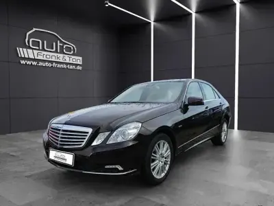 Usata Mercedes E350 231 CV (169 kW) 2009 Marrone Berlina