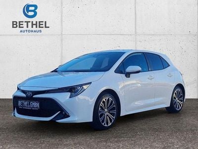 Gebraucht Toyota Corolla Team 98 PS (72 kW) 2022 Weiß Limousine