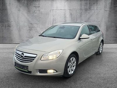 Gebraucht Opel Insignia Edition 131 PS (96 kW) 2010 Beige Kombi