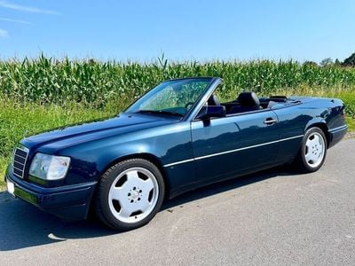 Mercedes E200