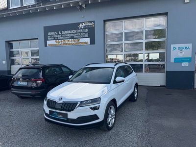 Weiß Gebraucht 2022 Skoda Karoq Style SUV | 24.999 € (Guter Preis)