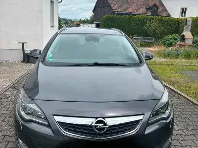 Gebraucht Opel Astra 120 PS (88 kW) 2010 Grau Kombi