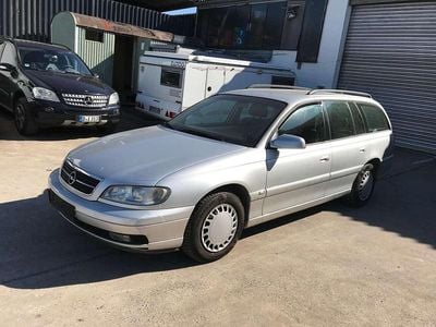 Gebraucht Opel Omega Club 120 PS (88 kW) 2002 Silber Kombi
