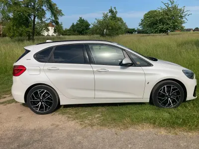 Gebraucht BMW 225 136 PS (100 kW) 2018 Weiß SUV