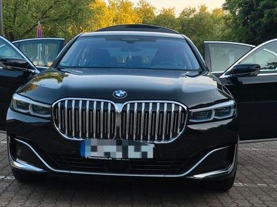 BMW 740