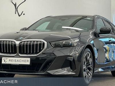 Neu BMW 540 Sport Line 303 PS (222 kW) 2026 Grau Kombi