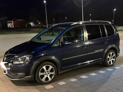 VW Touran Cross