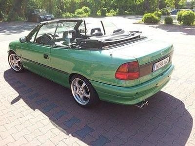 Gebraucht Opel Astra Cabriolet 102 PS (75 kW) 1998 Grün Cabrio