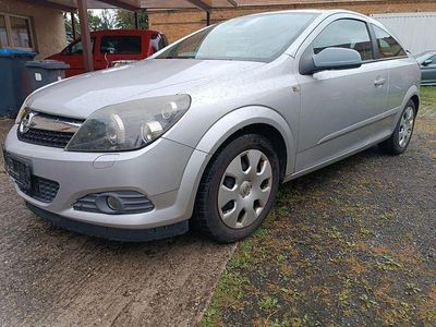 Gebraucht Opel Astra GTC Innovation 116 PS (85 kW) 2008 Silber Limousine