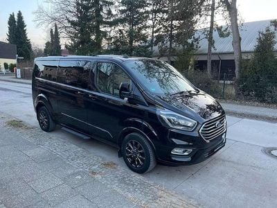 Gebraucht Ford Tourneo Titanium 185 PS (136 kW) 2021 Schwarz Van / Kleinbus