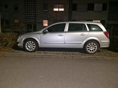 Gebraucht Opel Astra 110 PS (80 kW) 2008 Silber Kombi