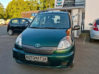 Gebraucht Toyota Yaris Verso 87 PS (63 kW) 2001 Blau Van / Kleinbus