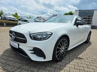 Gebraucht Mercedes E450 AMG line 367 PS (269 kW) 2022 Weiß Coupé