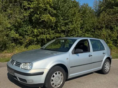 Gebraucht VW Golf IV 75 PS (55 kW) 2001 Silber Kleinwagen
