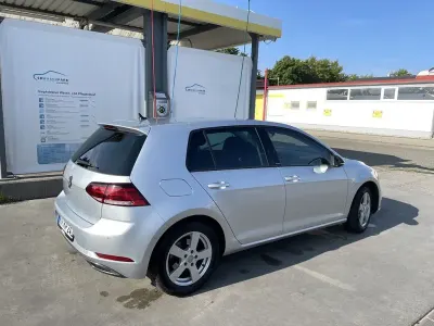 Gebraucht VW Golf VII 150 PS (110 kW) 2019 Silber Limousine