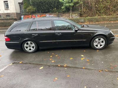 Mercedes E320